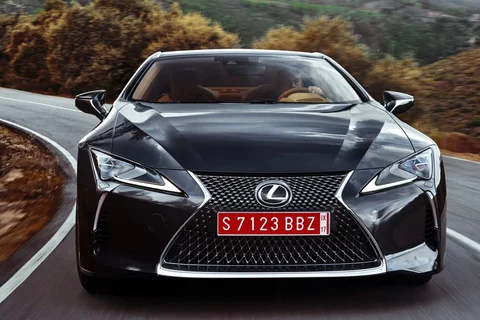 Lexus LC 500h Obsidian Edition 2022 view 10