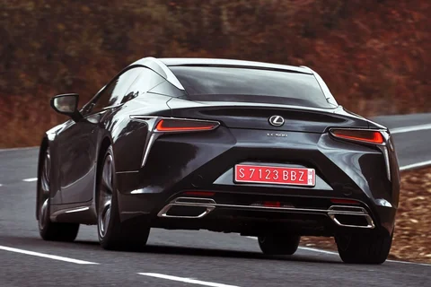 Lexus LC 500h Obsidian Edition 2022 view 11