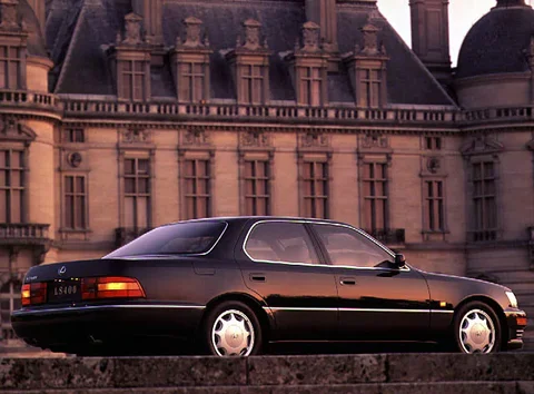 Lexus LS 1990 front view