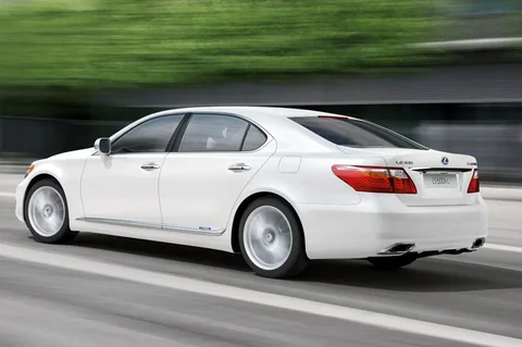 Lexus LS 600h Executive L 2010 view 4