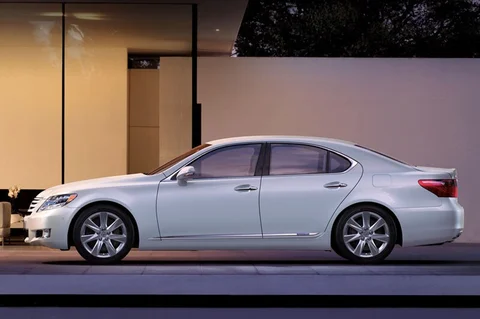 Lexus LS 600h Executive L 2010 view 5