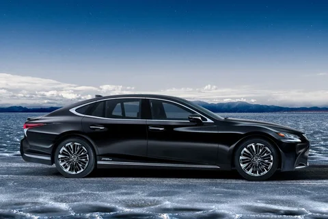 Lexus LS 500h Luxury Line 2018 view 3