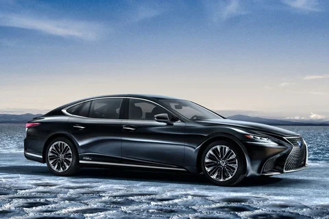 Lexus LS 500h Luxury Line 2018 view 4