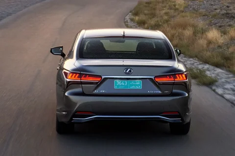 Lexus LS 500h Luxury Line 2018 view 10