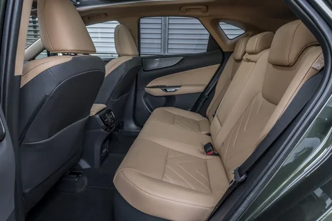 Lexus NX 450h+ 4WD Launch Edition 2021 view 7