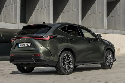 Lexus NX 450h+ 4WD Launch Edition 2021 view 8