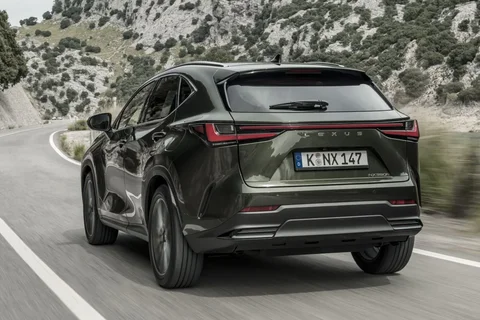 Lexus NX 450h+ 4WD Launch Edition 2021 view 10