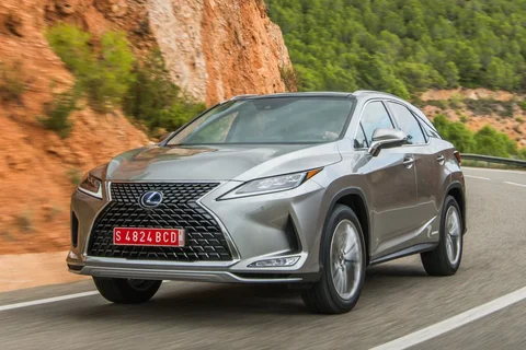 Lexus RX 450h Obsidian Edition 2022 view 11
