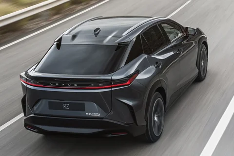 Lexus RZ 450e Executive Line 2023 view 10