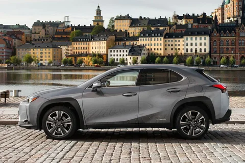 Lexus UX 300h Ultimate Edition 2026 view 12