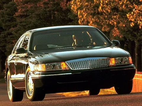 Lincoln Continental 1988 front view