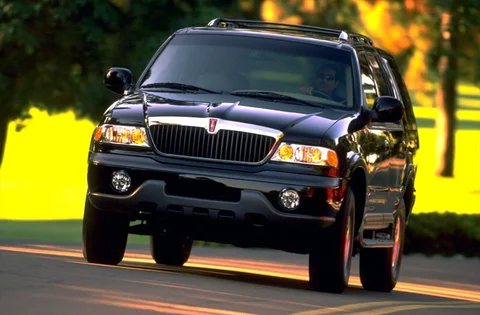 Lincoln Navigator Navigator 2001 view 2