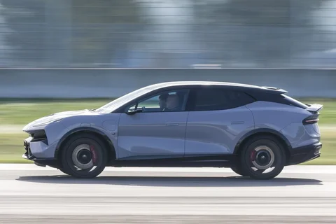 Lotus Eletre H1000 X 2026 suv vedere 9