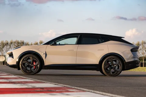 Lotus Eletre H1000 X 2026 suv vedere 3