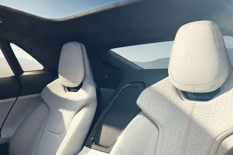 Lotus Emeya 600 GT 2025 view 2