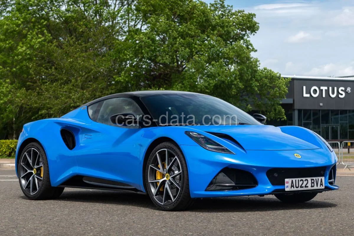 Lotus Emira i4 2024 front view