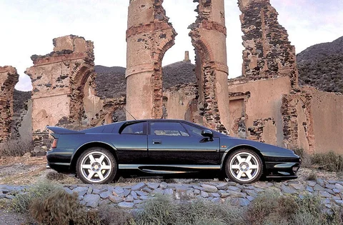 Lotus Esprit V8 1997 view 2