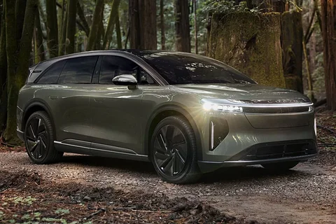 Lucid Gravity Grand Touring 2025 view 7