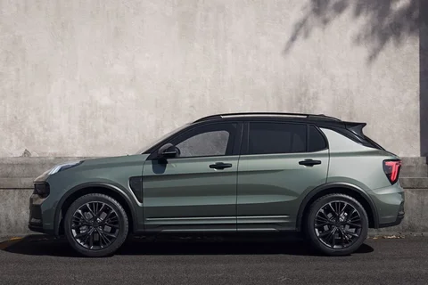 Lynk & Co 01 Core 2024 view 10