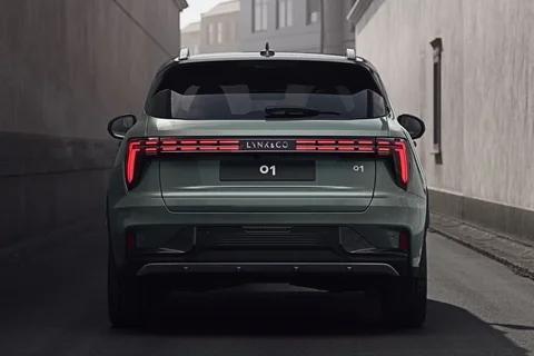 Lynk & Co 01 Core 2024 view 6