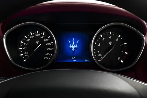 Maserati Ghibli 3.0 V6 Diesel 2013 view 3