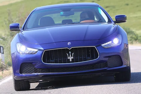 Maserati Ghibli 3.0 V6 Diesel 2013 view 9