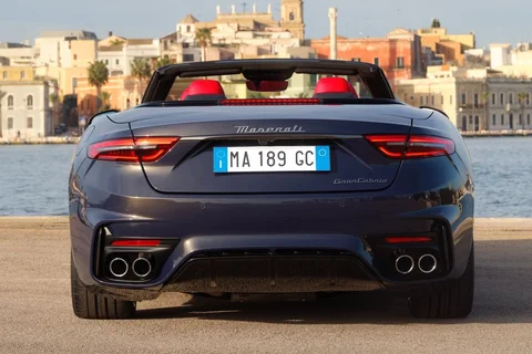 Maserati GranCabrio Modena 2025 view 7