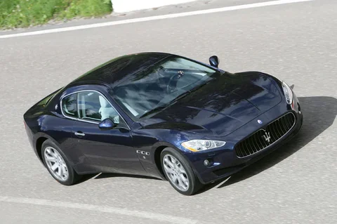 Maserati GranTurismo MC Stradale 2011 view 9