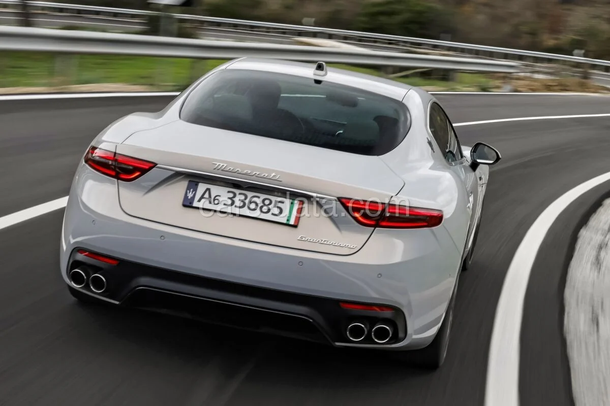 Maserati GranTurismo Modena 2023 front view