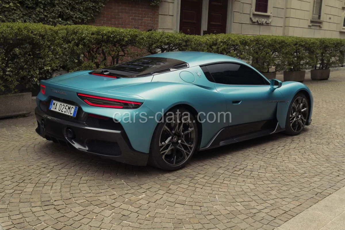Maserati MCPura MCPura 2025 front view
