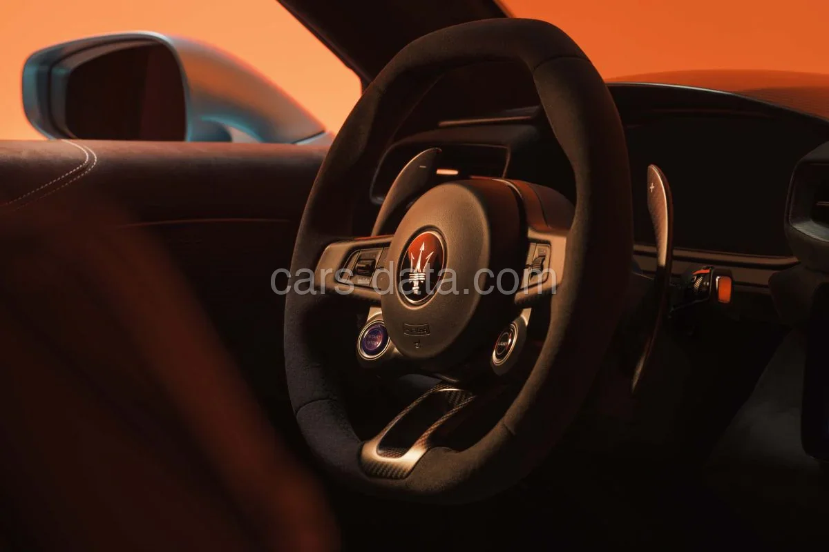 Maserati MCPura Cielo 2025 front view