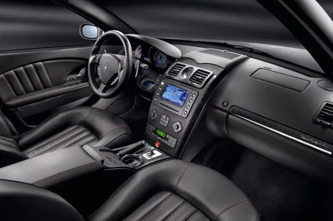 Maserati Quattroporte Executive GT 2005 view 2