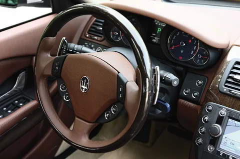 Maserati Quattroporte Executive GT 2009 view 2