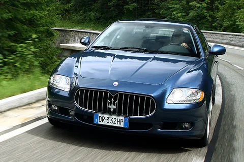 Maserati Quattroporte Executive GT 2009 view 4