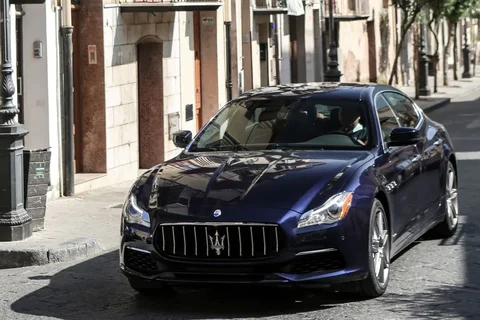 Maserati Quattroporte 3.8 V8 GTS GranLusso 2016 view 9