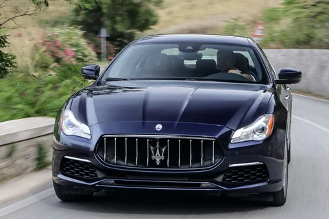 Maserati Quattroporte 3.8 V8 GTS GranLusso 2016 view 11