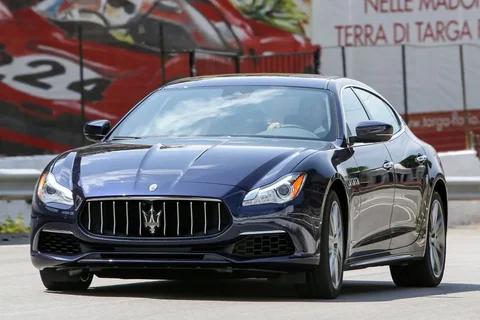 Maserati Quattroporte 3.8 V8 GTS GranLusso 2016 view 12