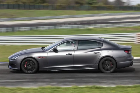 Maserati Quattroporte 3.8 V8 Trofeo 2021 view 12