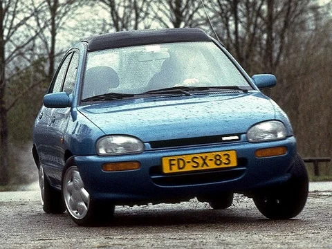 Mazda 121 1.3i GLX 1991 view 2