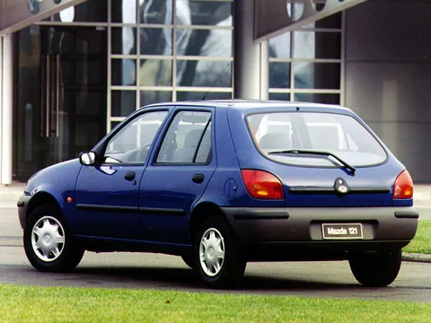 Mazda 121 1.8 D GLX 1996 view 2