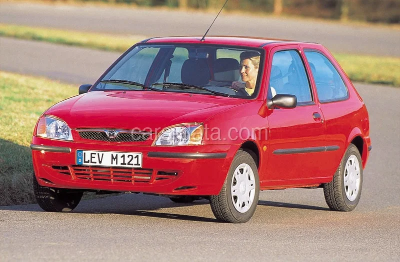 Mazda 121 1.3i GLX 2000 front view