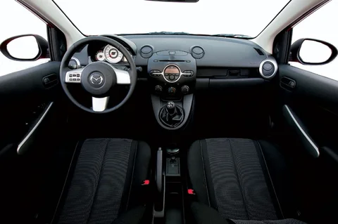 Mazda 2 1.5 GT-M 2007 view 3