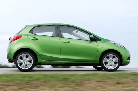 Mazda 2 1.5 GT-M 2007 view 4