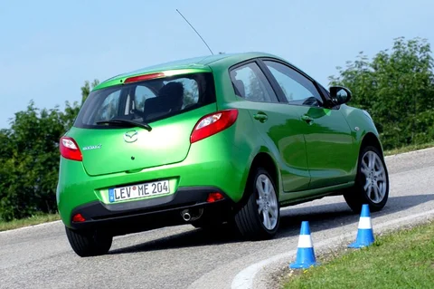 Mazda 2 1.5 GT-M 2007 view 5