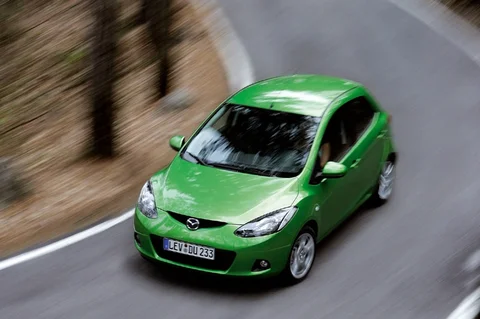 Mazda 2 1.5 GT-M 2007 view 8