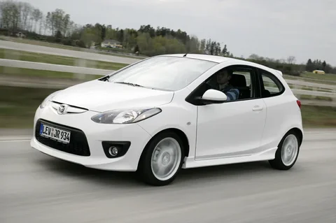 Mazda 2 1.3hp Touring 2008 view 9