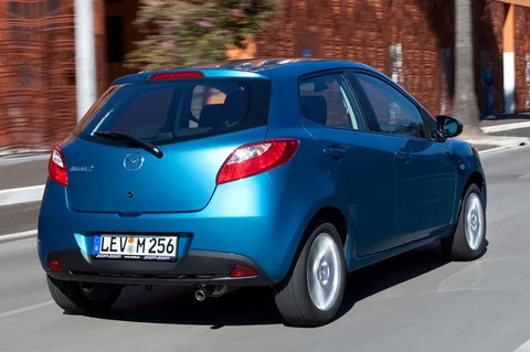 Mazda 2 1.3 TS 2010 view 7