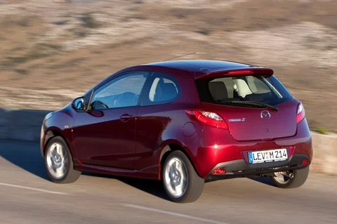 Mazda 2 1.3 TS 2010 view 7