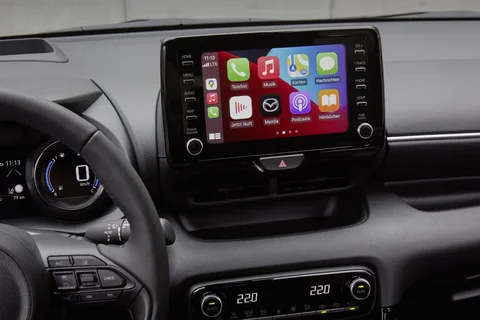 Mazda 2 Hybrid Agile 2022 view 11