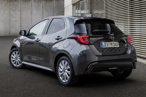 Mazda 2 Hybrid Agile 2022 view 5